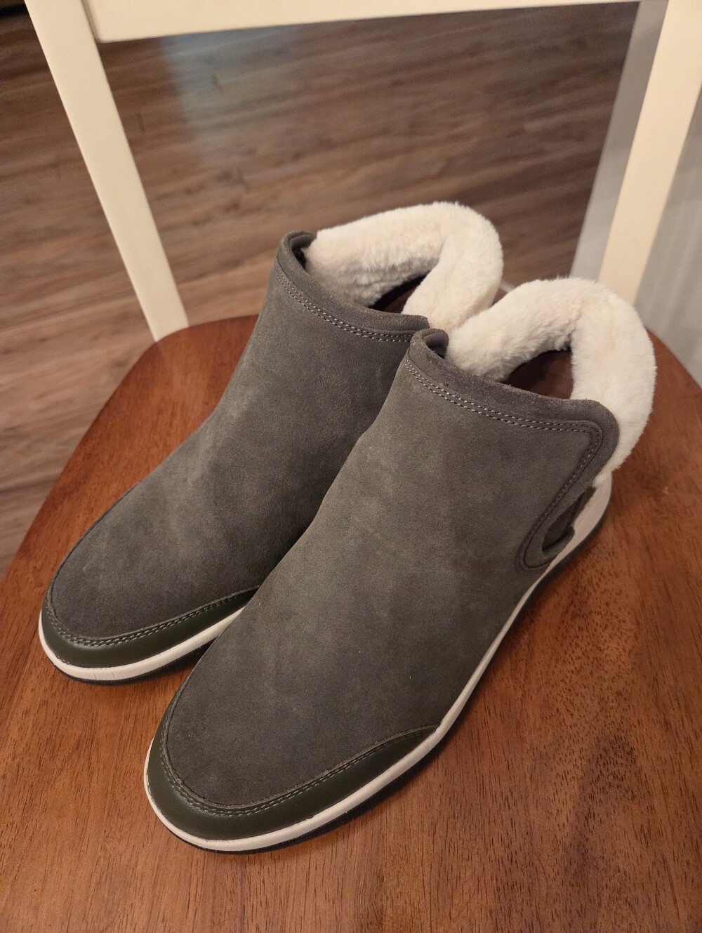 Vionic Womens Norwood Faux Fur and Suede Booties Olive Green Size 10